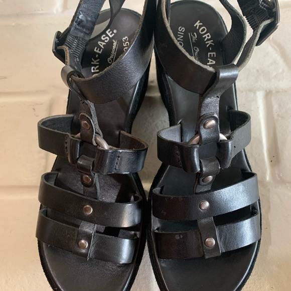 Kork-ease black leather/suede wedges - Picture 4 of 6